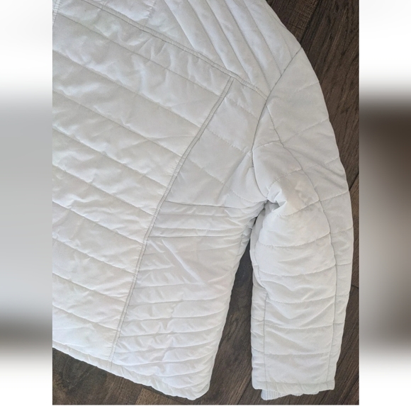 DETAILS INTL Womens White Puffer Jacket/Coat w/ Gray Sweatshirt Hood - Size XXL. - Picture 15 of 16